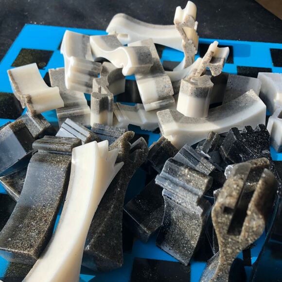 Chess Set - Blue & White Deluxe - Picture 11 of 11